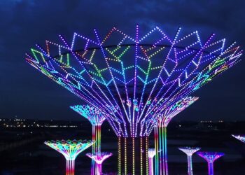 HỆ THỐNG CÂY ÁNH SÁNG TẠI VINHOMES GRAND PARK